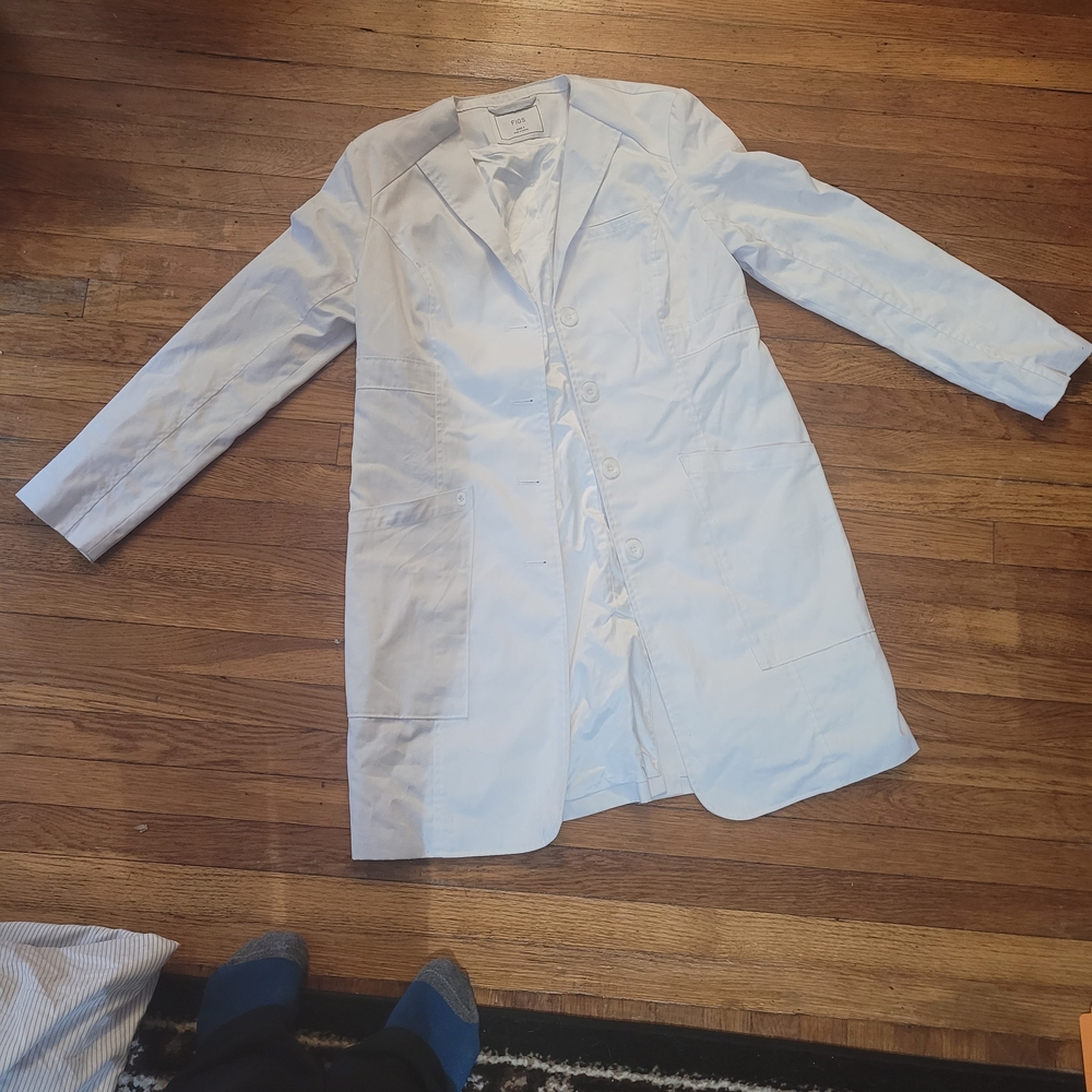 Figs Classic White Lab Coat